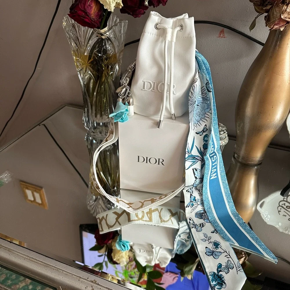 Dior - Picture 10 of 16